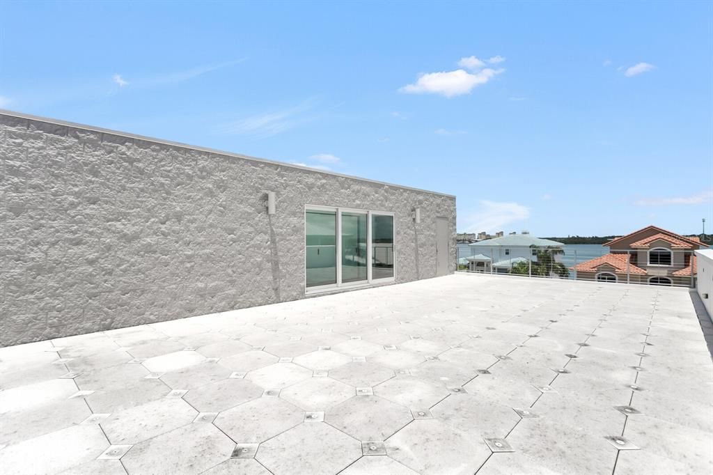 待售: $3,299,999 (4 贝兹, 3 浴室, 3384 平方英尺)