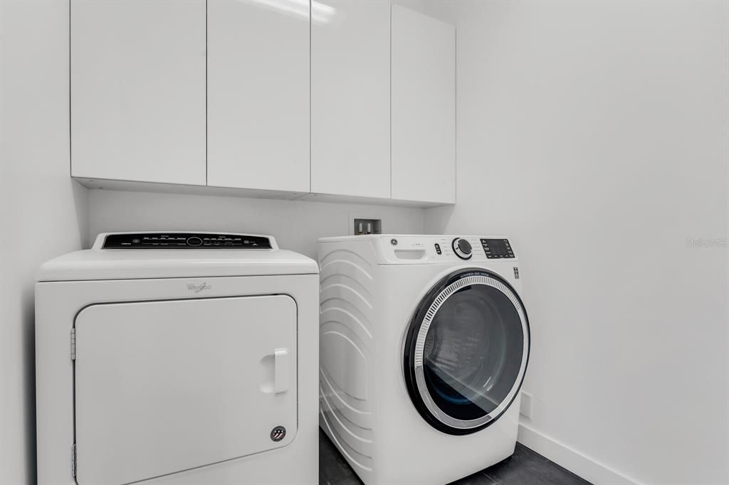 待售: $3,299,999 (4 贝兹, 3 浴室, 3384 平方英尺)