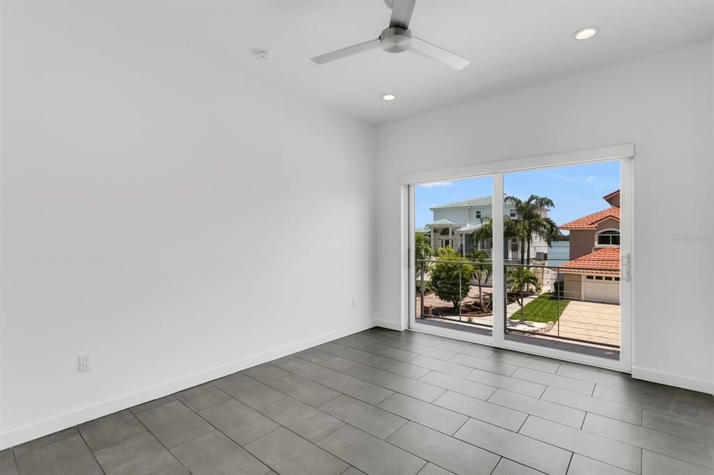 待售: $3,299,999 (4 贝兹, 3 浴室, 3384 平方英尺)