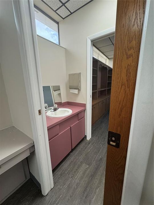 待售: $27,156 (0 贝兹, 0 浴室, 42856 平方英尺)