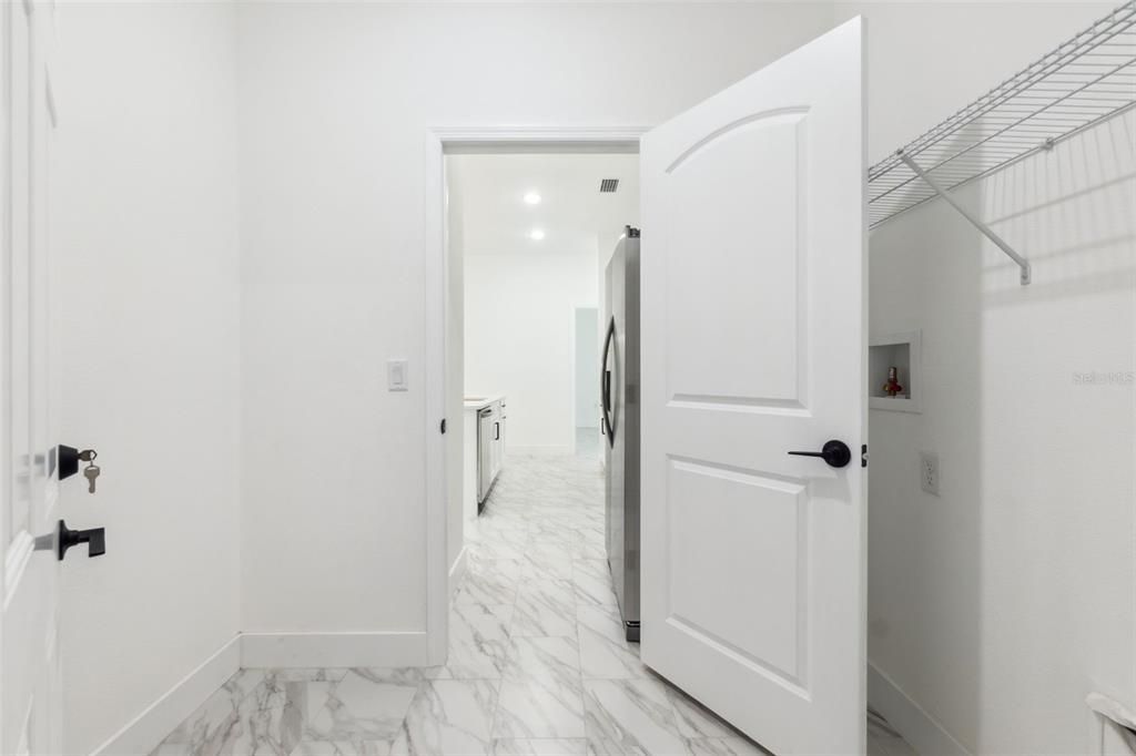 En Renta: $2,200 (4 camas, 2 baños, 1681 Pies cuadrados)