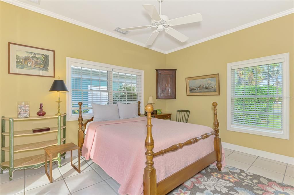 出租: $8,000 (3 贝兹, 3 浴室, 2317 平方英尺)