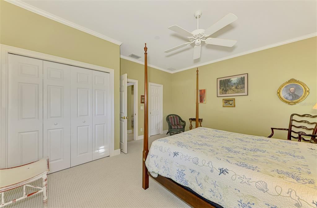 出租: $8,000 (3 贝兹, 3 浴室, 2317 平方英尺)