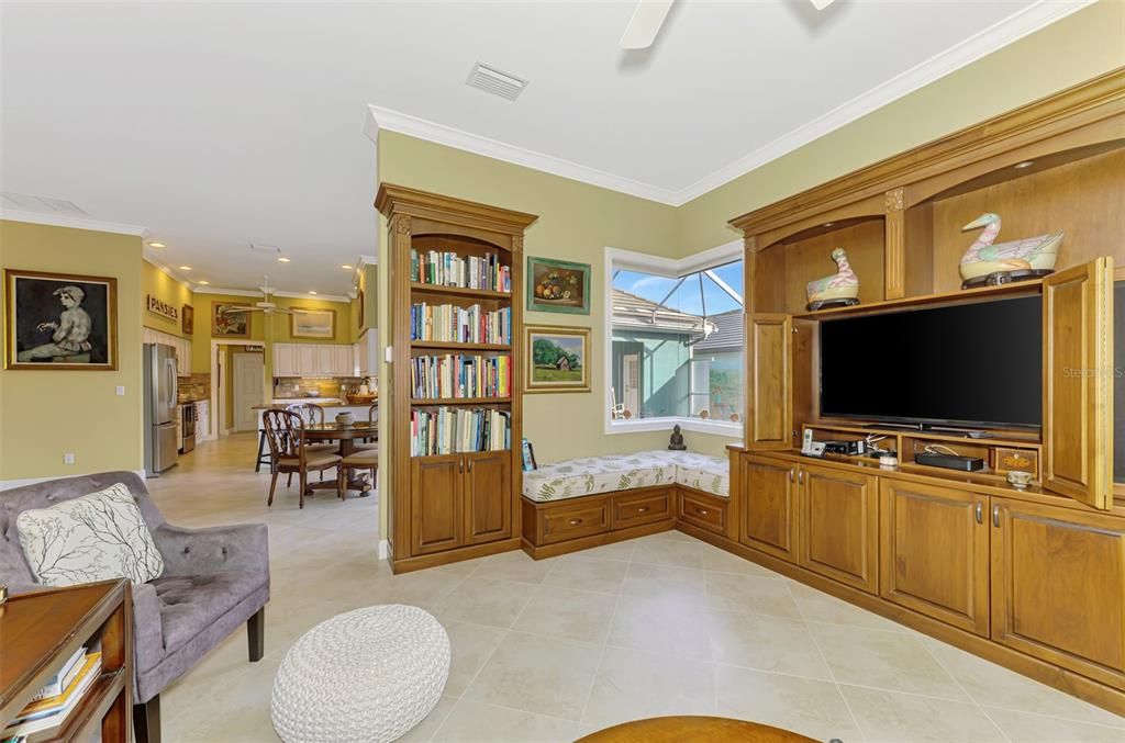 出租: $8,000 (3 贝兹, 3 浴室, 2317 平方英尺)