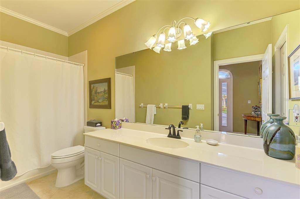 出租: $8,000 (3 贝兹, 3 浴室, 2317 平方英尺)