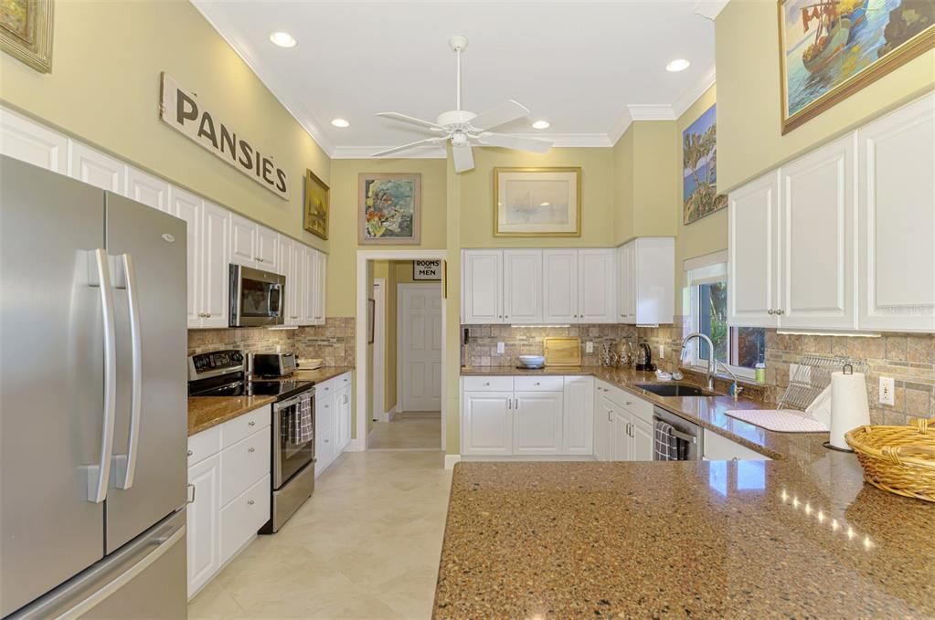 出租: $8,000 (3 贝兹, 3 浴室, 2317 平方英尺)