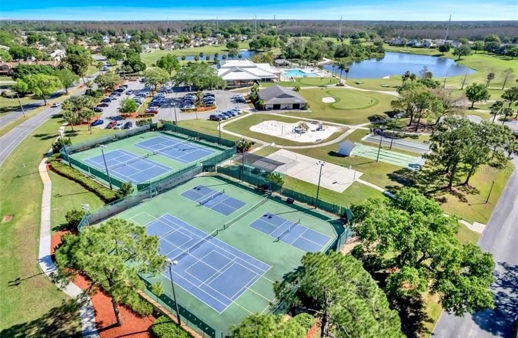 合同活跃: $2,300 (3 贝兹, 2 浴室, 1764 平方英尺)