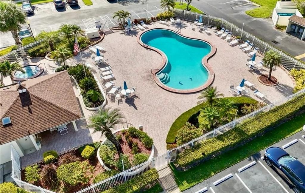 合同活跃: $2,300 (3 贝兹, 2 浴室, 1764 平方英尺)