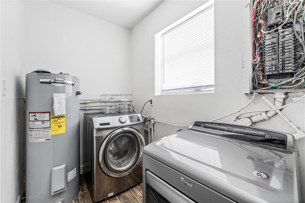 На продажу: $579,000 (3 спален, 2 ванн, 2101 Квадратных фут)