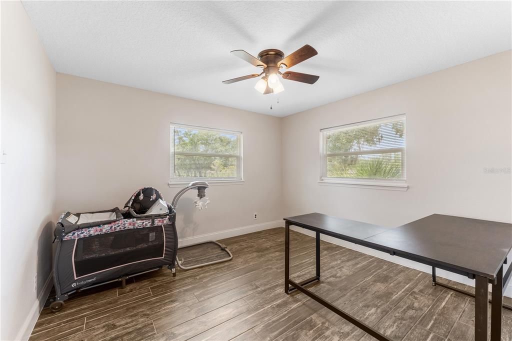 На продажу: $579,000 (3 спален, 2 ванн, 2101 Квадратных фут)