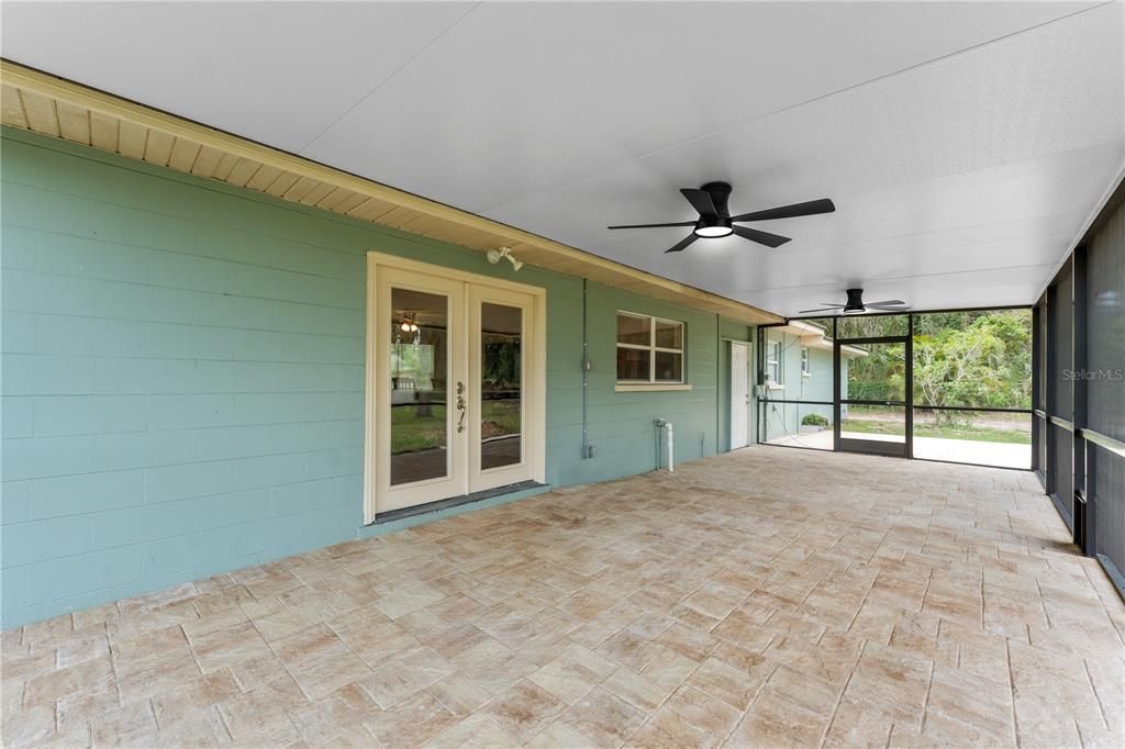 На продажу: $579,000 (3 спален, 2 ванн, 2101 Квадратных фут)