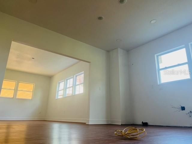 For Sale: $485,000 (5 beds, 5 baths, 3056 Square Feet)