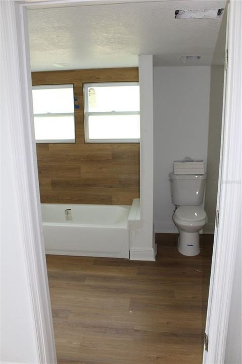 For Sale: $485,000 (5 beds, 5 baths, 3056 Square Feet)