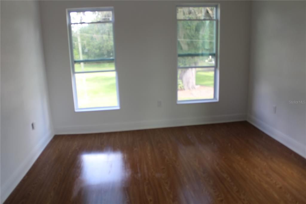 For Sale: $485,000 (5 beds, 5 baths, 3056 Square Feet)