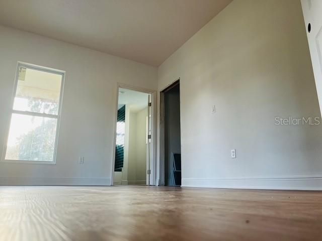 For Sale: $485,000 (5 beds, 5 baths, 3056 Square Feet)