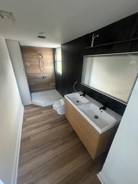 For Sale: $485,000 (5 beds, 5 baths, 3056 Square Feet)