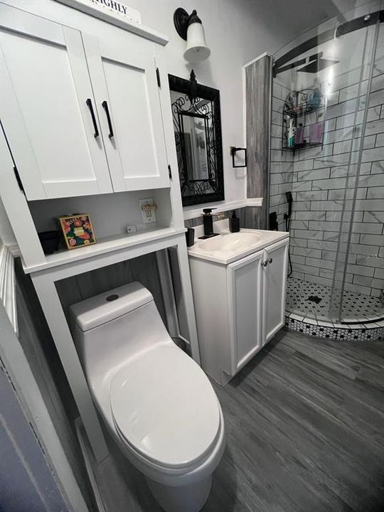 待售: $88,000 (1 贝兹, 1 浴室, 648 平方英尺)