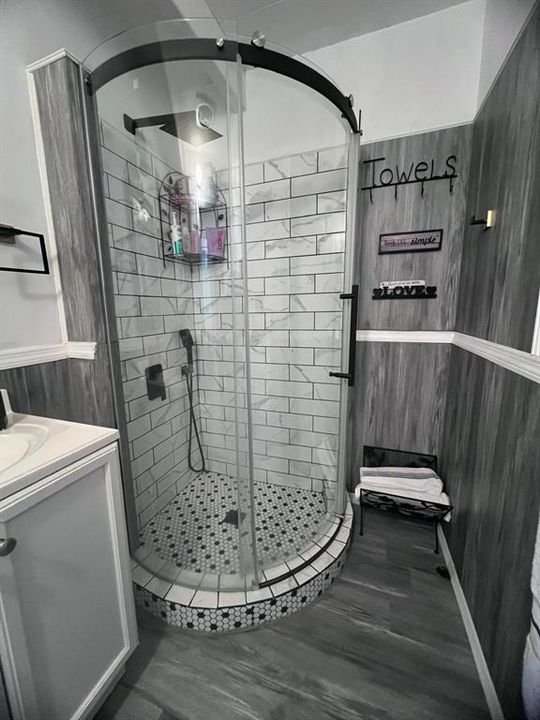 待售: $88,000 (1 贝兹, 1 浴室, 648 平方英尺)