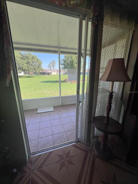 待售: $88,000 (1 贝兹, 1 浴室, 648 平方英尺)