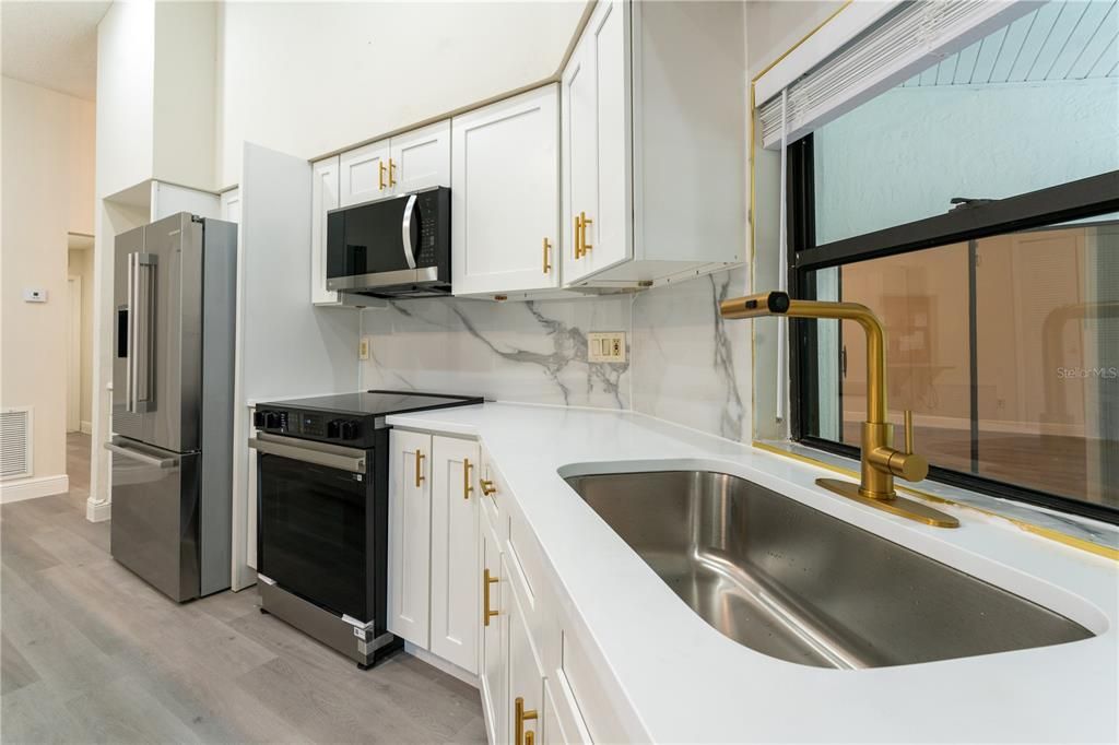 Activo con contrato: $629,000 (4 camas, 3 baños, 2523 Pies cuadrados)