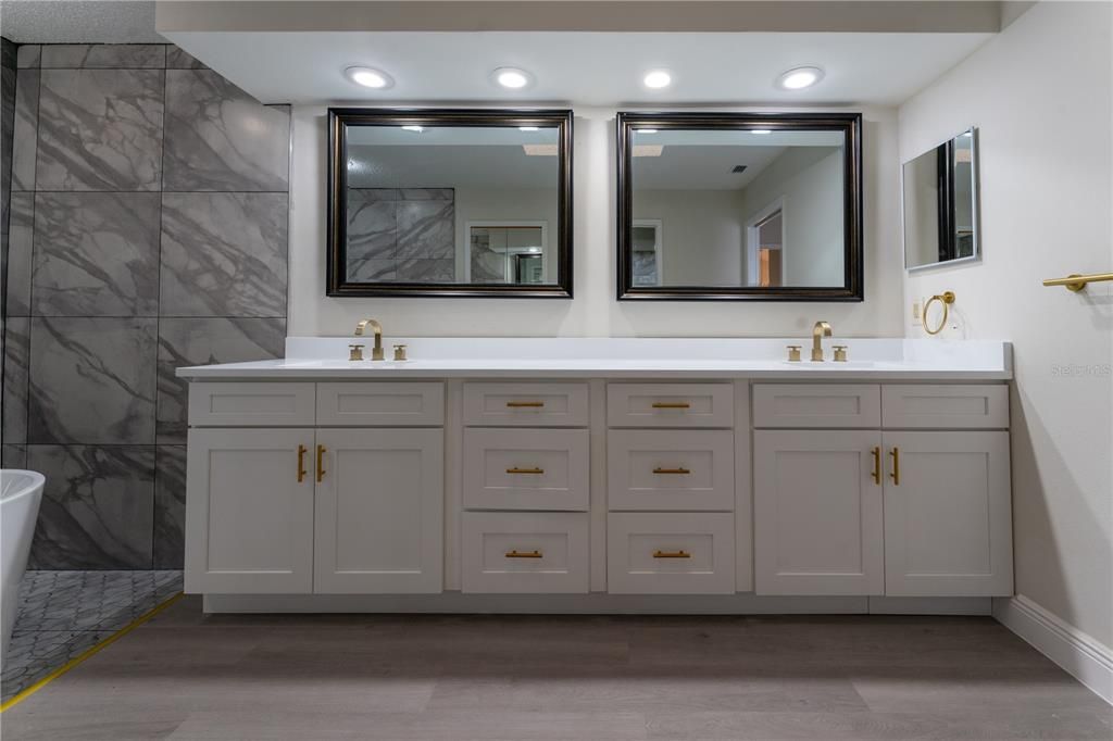 Activo con contrato: $629,000 (4 camas, 3 baños, 2523 Pies cuadrados)