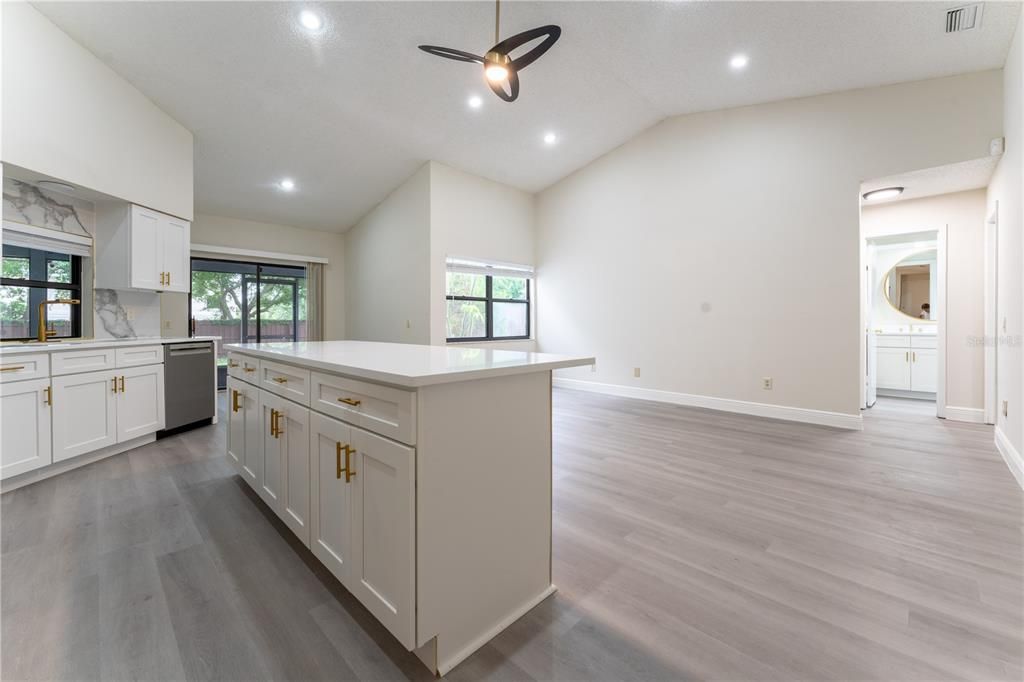 Activo con contrato: $629,000 (4 camas, 3 baños, 2523 Pies cuadrados)