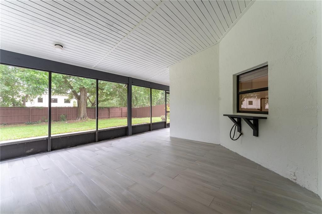 Activo con contrato: $629,000 (4 camas, 3 baños, 2523 Pies cuadrados)