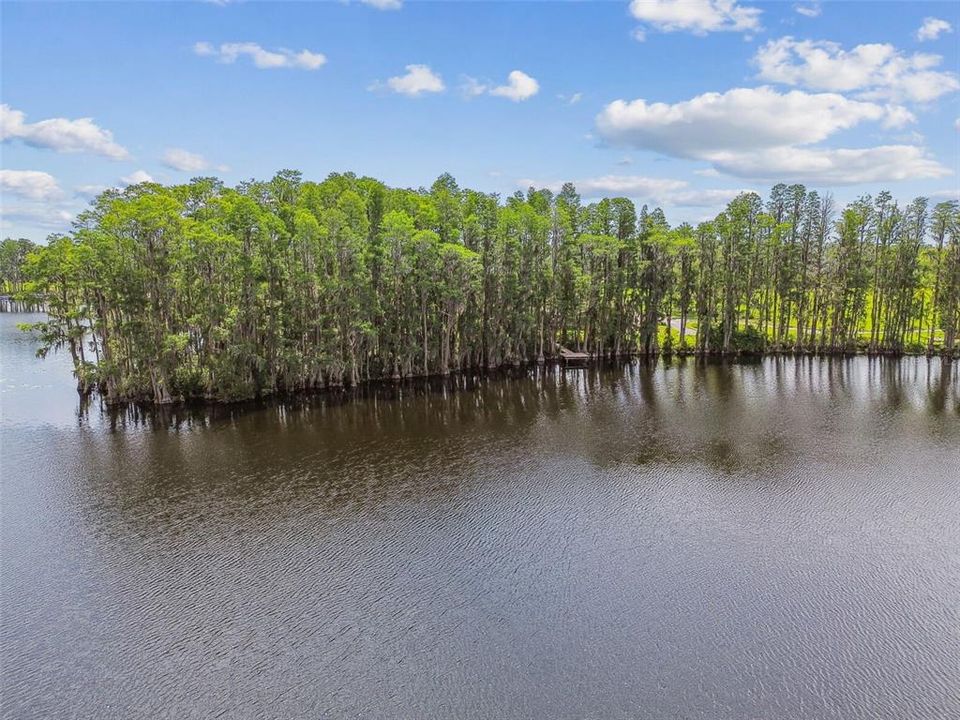 For Sale: $4,200,000 (3 beds, 2 baths, 2376 Square Feet)