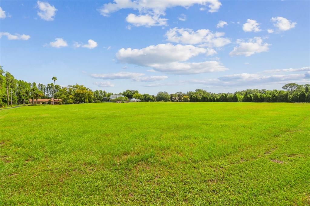 For Sale: $4,200,000 (3 beds, 2 baths, 2376 Square Feet)