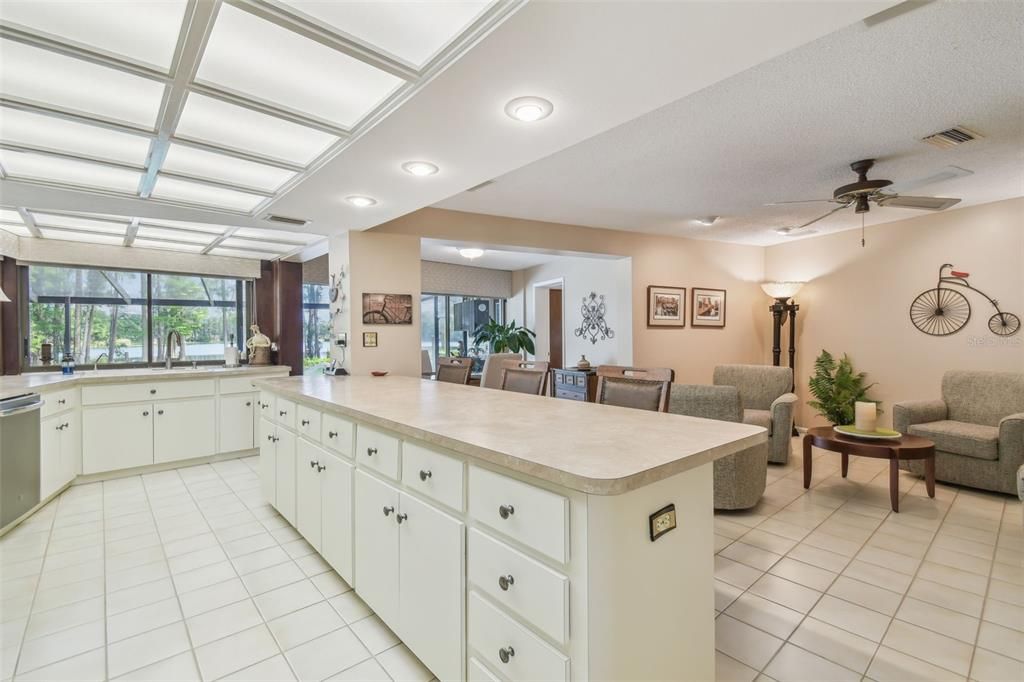 For Sale: $4,200,000 (3 beds, 2 baths, 2376 Square Feet)