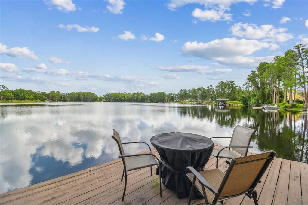 For Sale: $4,200,000 (3 beds, 2 baths, 2376 Square Feet)