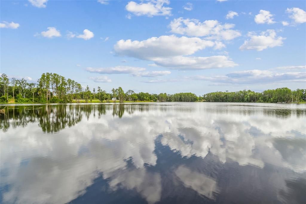 For Sale: $4,200,000 (3 beds, 2 baths, 2376 Square Feet)