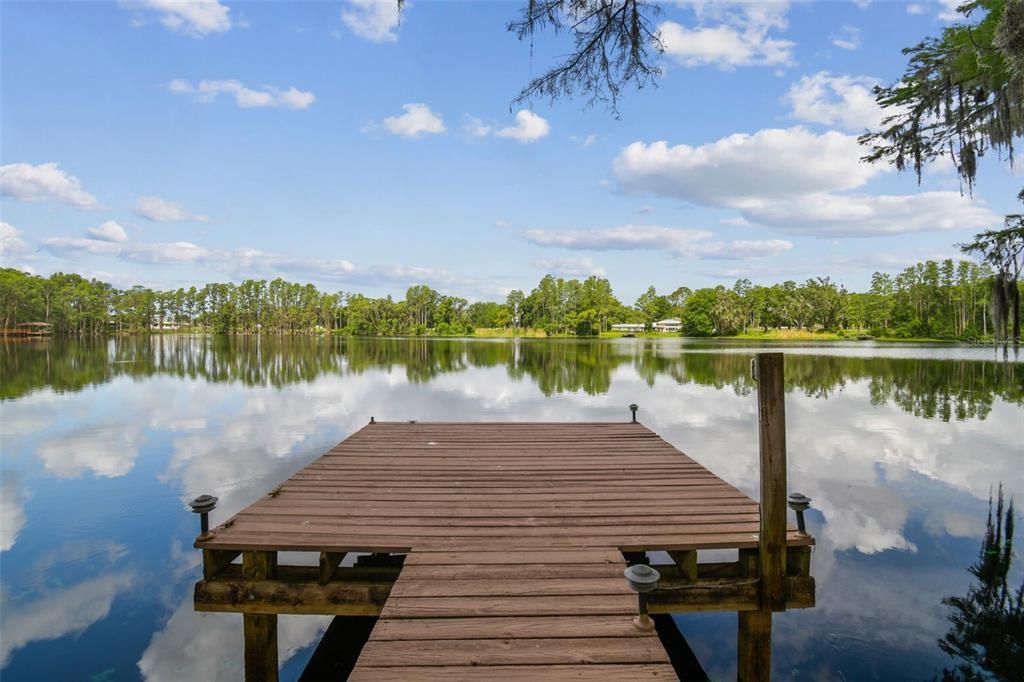 For Sale: $4,200,000 (3 beds, 2 baths, 2376 Square Feet)