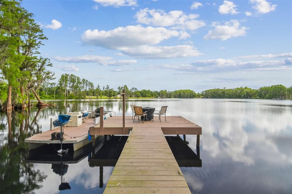 For Sale: $4,200,000 (3 beds, 2 baths, 2376 Square Feet)