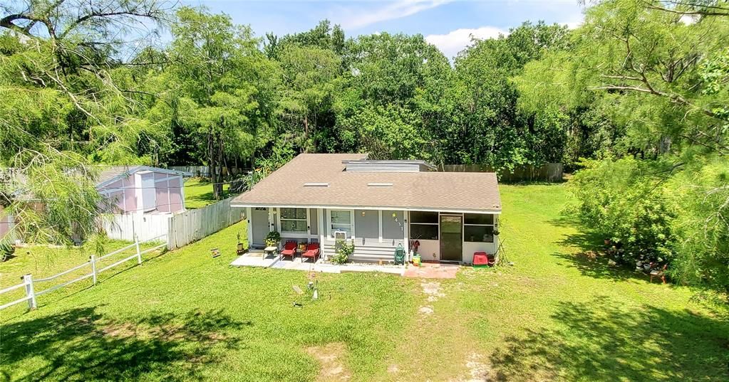 Recently Sold: $220,000 (2 beds, 1 baths, 864 Square Feet)