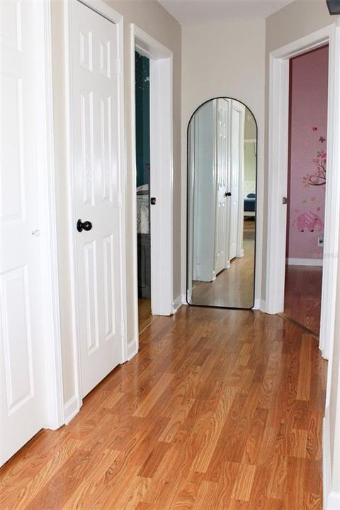 待售: $435,900 (5 贝兹, 3 浴室, 1750 平方英尺)