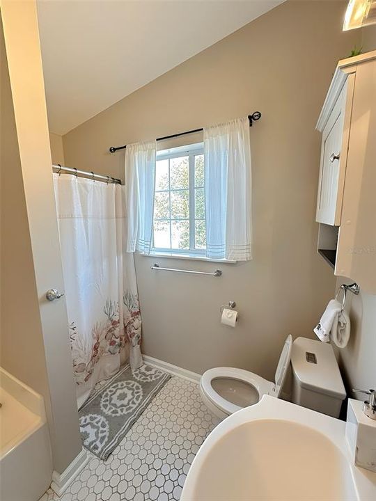 待售: $435,900 (5 贝兹, 3 浴室, 1750 平方英尺)