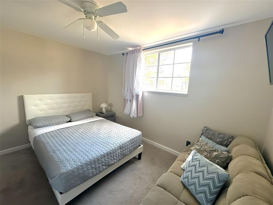 待售: $435,900 (5 贝兹, 3 浴室, 1750 平方英尺)