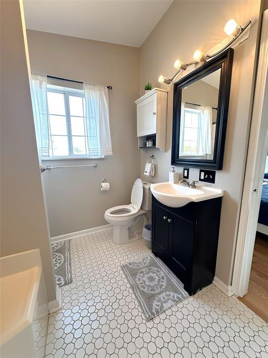 待售: $435,900 (5 贝兹, 3 浴室, 1750 平方英尺)