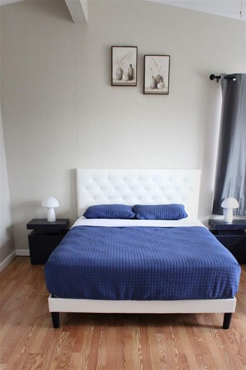 待售: $435,900 (5 贝兹, 3 浴室, 1750 平方英尺)