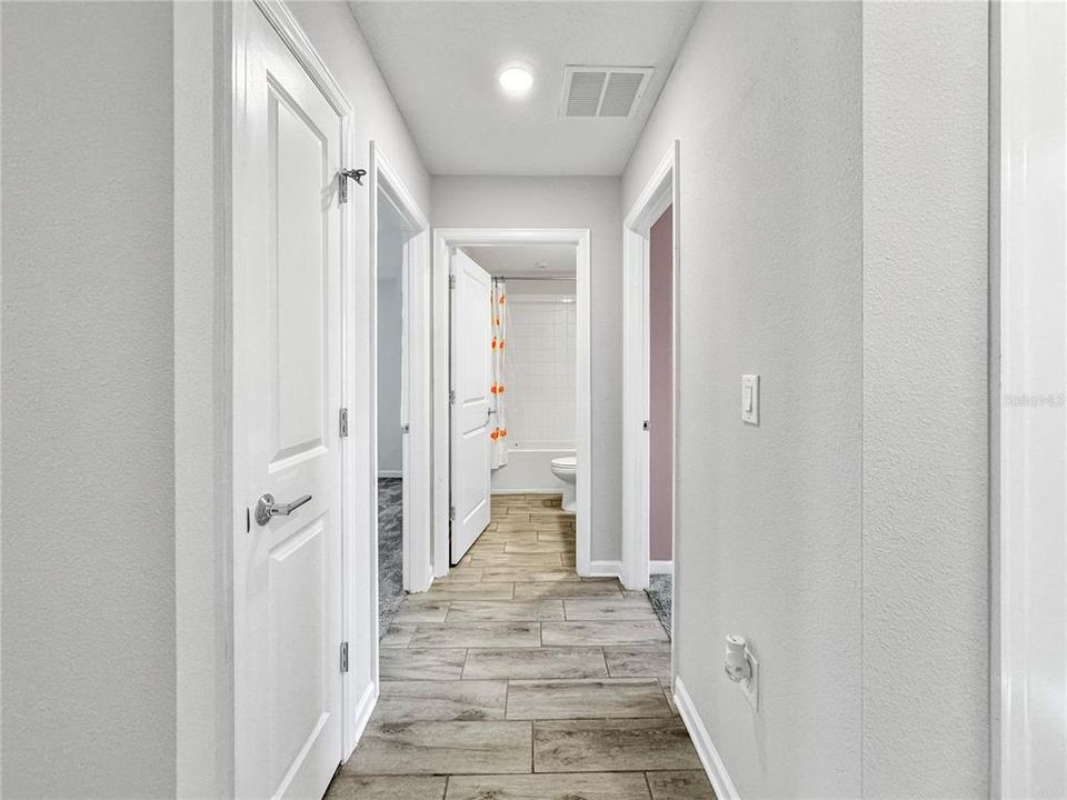 Active With Contract: $280,000 (3 beds, 2 baths, 1511 Square Feet)