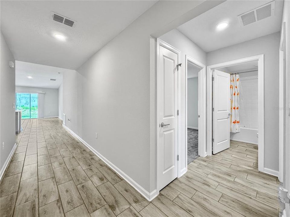 Active With Contract: $280,000 (3 beds, 2 baths, 1511 Square Feet)