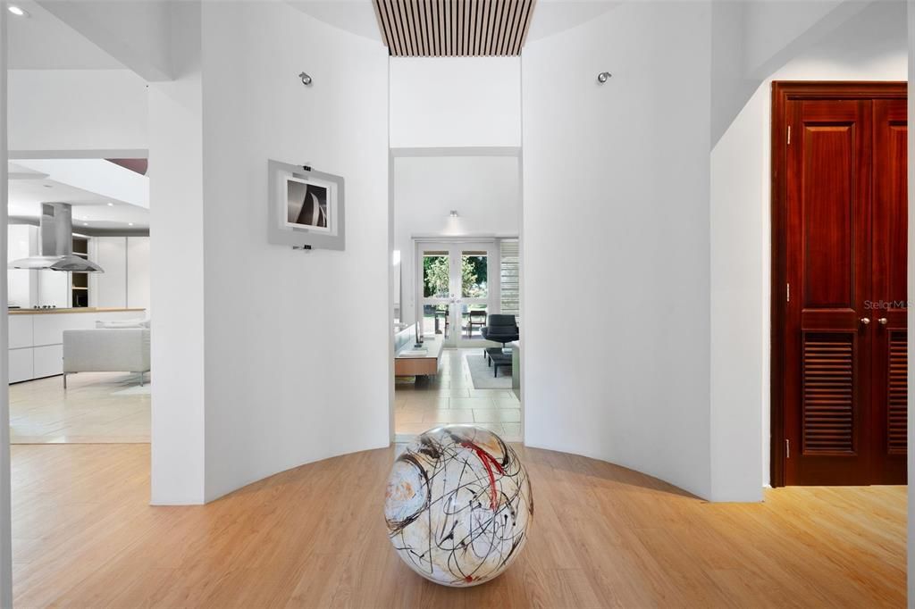 For Sale: $1,975,000 (4 beds, 3 baths, 3600 Square Feet)