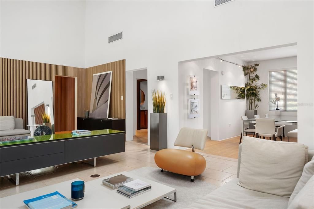 For Sale: $1,975,000 (4 beds, 3 baths, 3600 Square Feet)