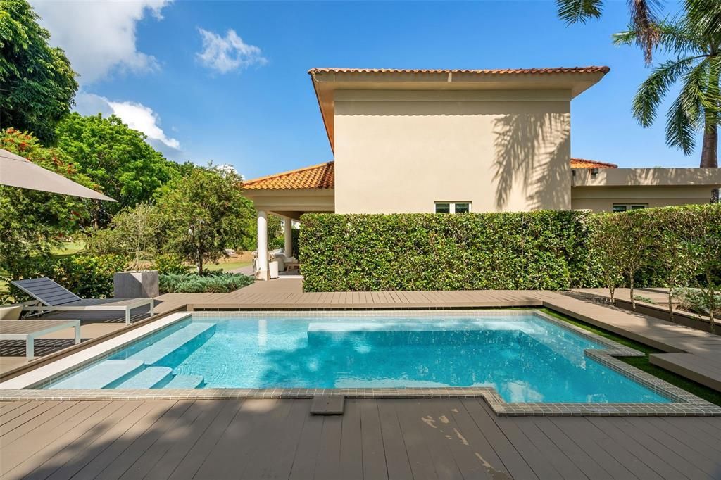 For Sale: $1,975,000 (4 beds, 3 baths, 3600 Square Feet)