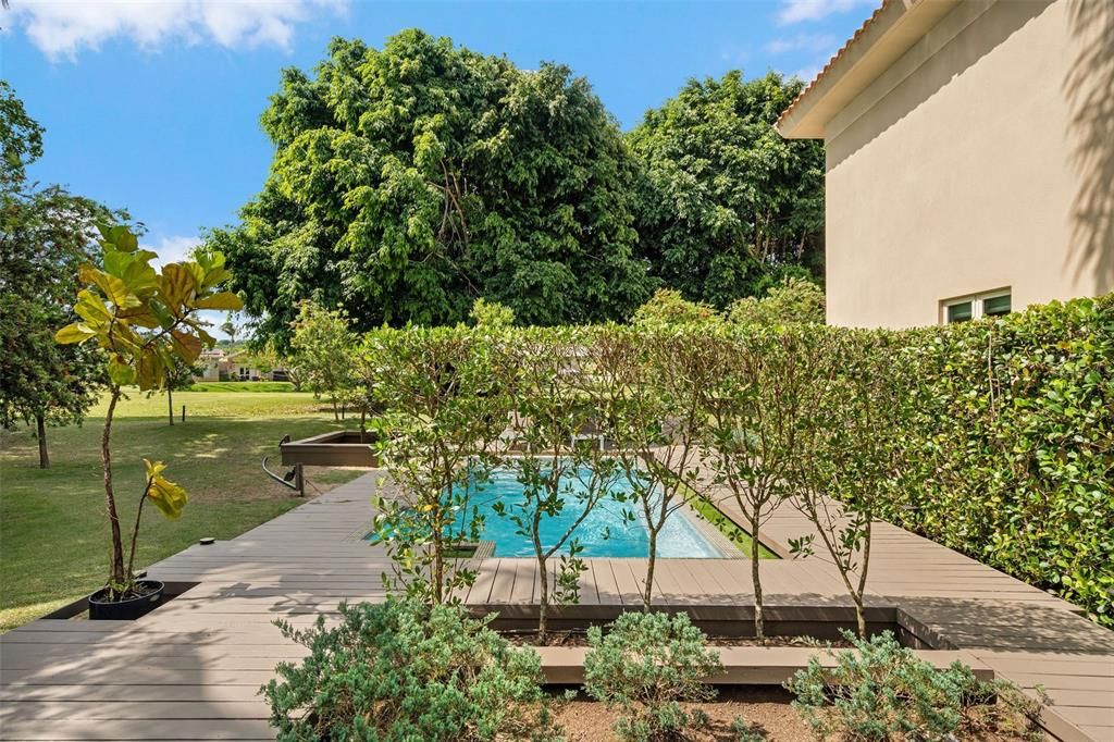 For Sale: $1,975,000 (4 beds, 3 baths, 3600 Square Feet)