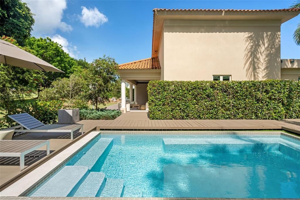 For Sale: $1,975,000 (4 beds, 3 baths, 3600 Square Feet)