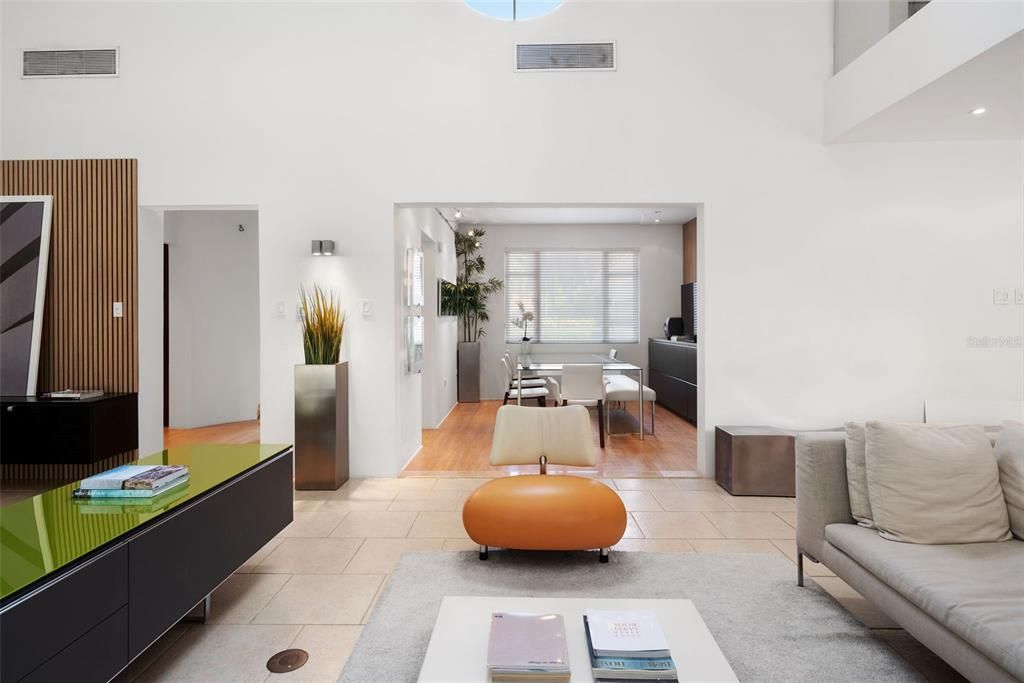 For Sale: $1,975,000 (4 beds, 3 baths, 3600 Square Feet)