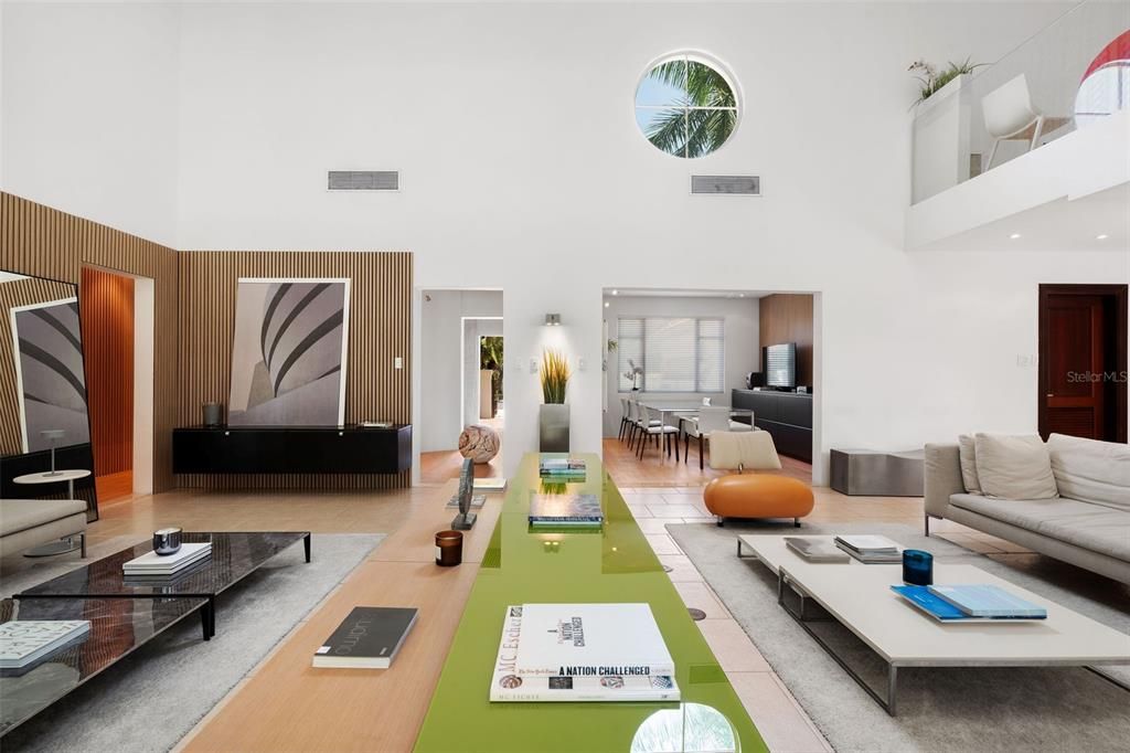 For Sale: $1,975,000 (4 beds, 3 baths, 3600 Square Feet)