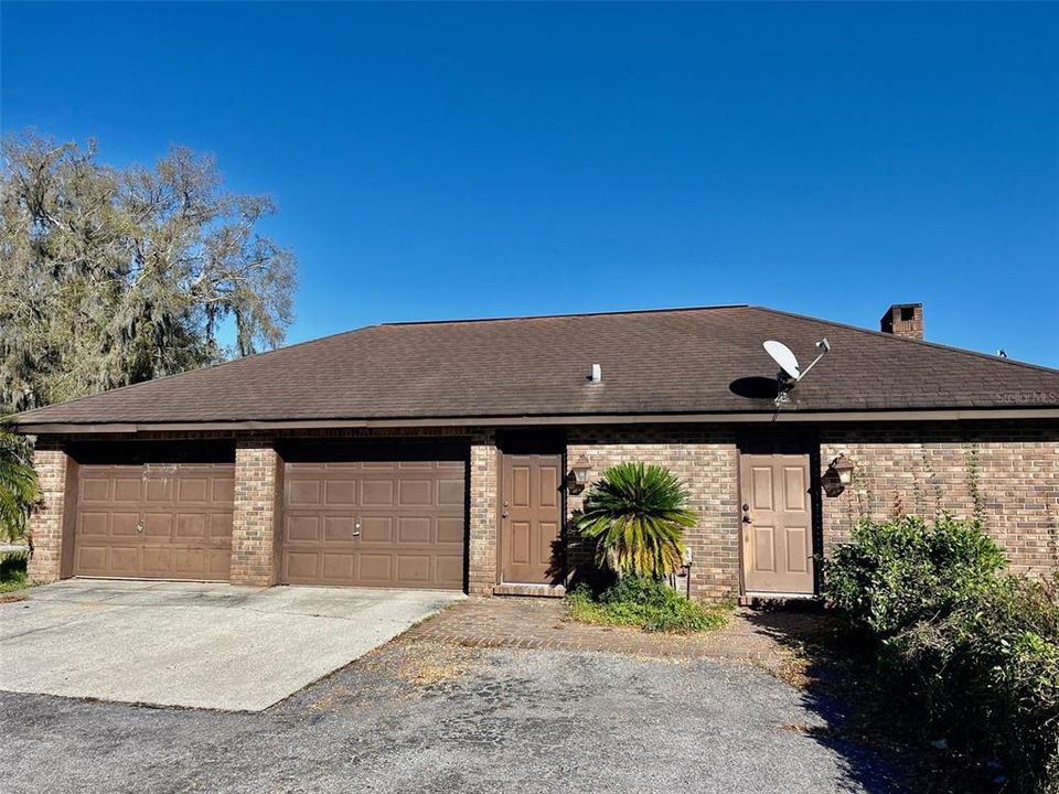 For Rent: $3,995 (4 beds, 3 baths, 3333 Square Feet)